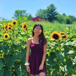 Meet your Posher, Lauren